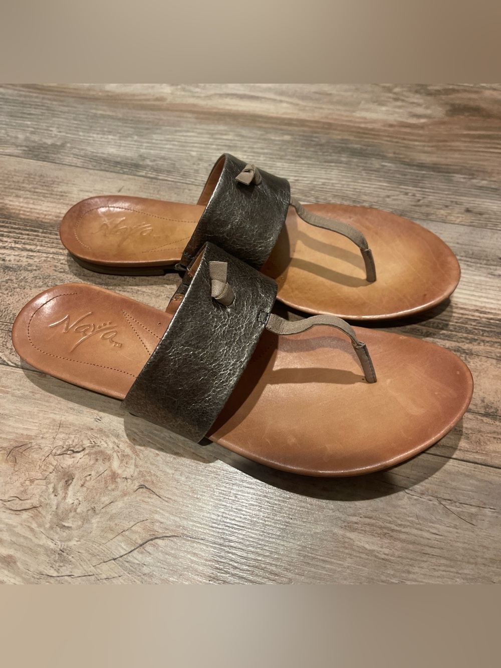 Naya Crescent Flip Flops Sandals Size 10 Metallic Brown Leather Shoes Sandal